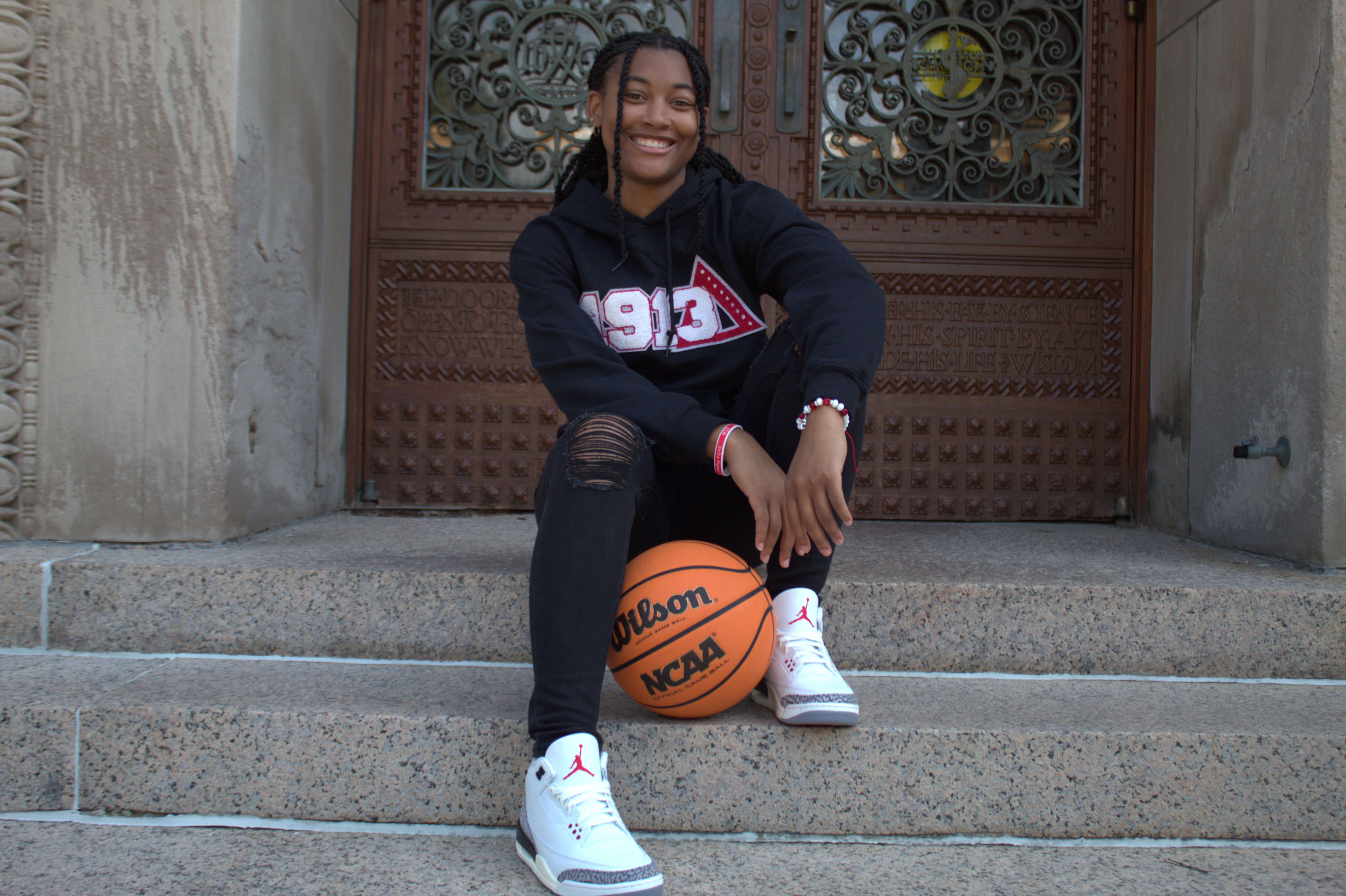Mya Richardson Business Casual Photo